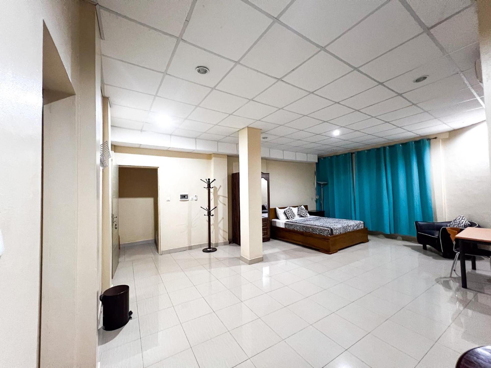 Hotel Les Fleurettes Ουαγκαντουγκού Εξωτερικό φωτογραφία